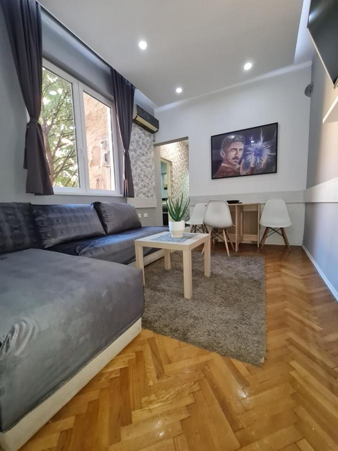 Nikola Tesla City Walk Leilighet Ni Eksteriør bilde