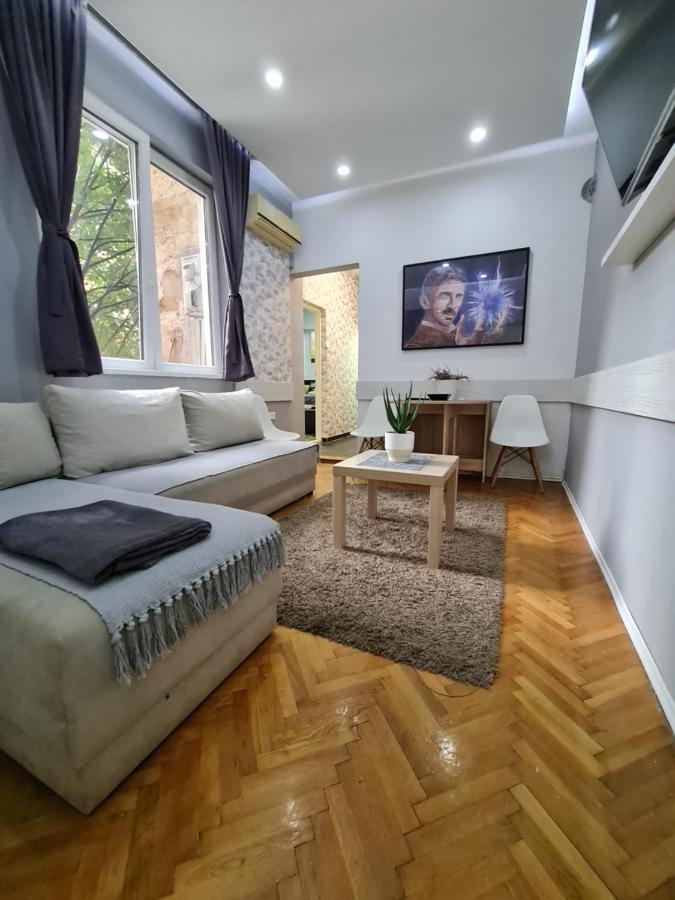 Nikola Tesla City Walk Leilighet Ni Eksteriør bilde
